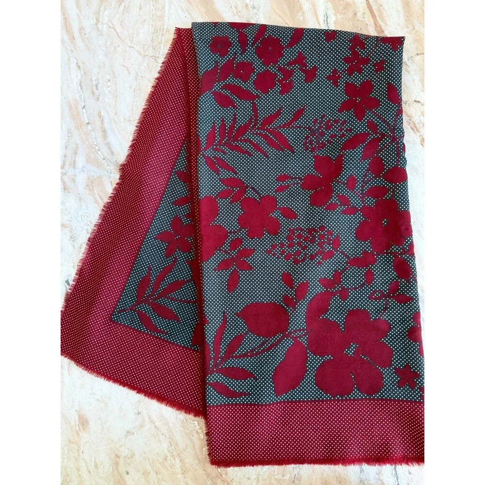 Givenchy Vintage 70's Wool Shawl Scarf 52x52 - Picture 1 of 10